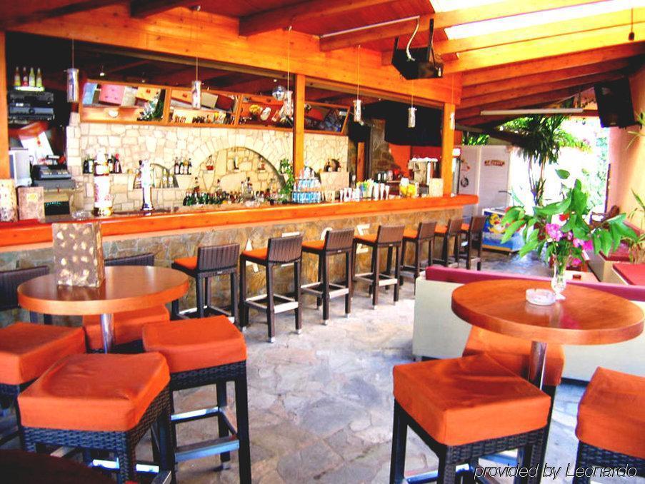 Axos Hotel Platanes  Restaurant photo