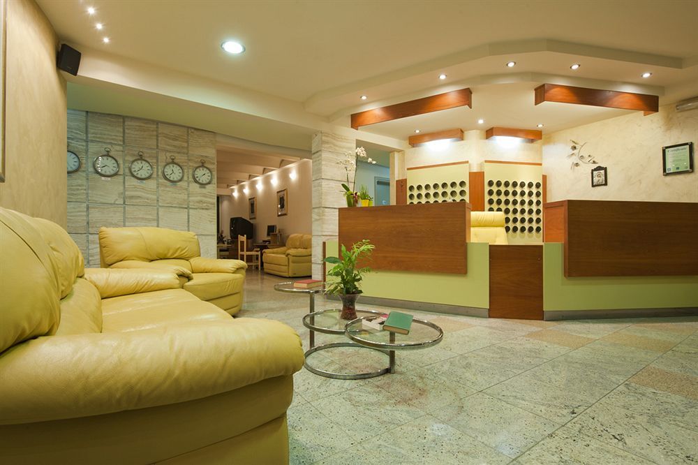 Axos Hotel Platanes  Exterior photo