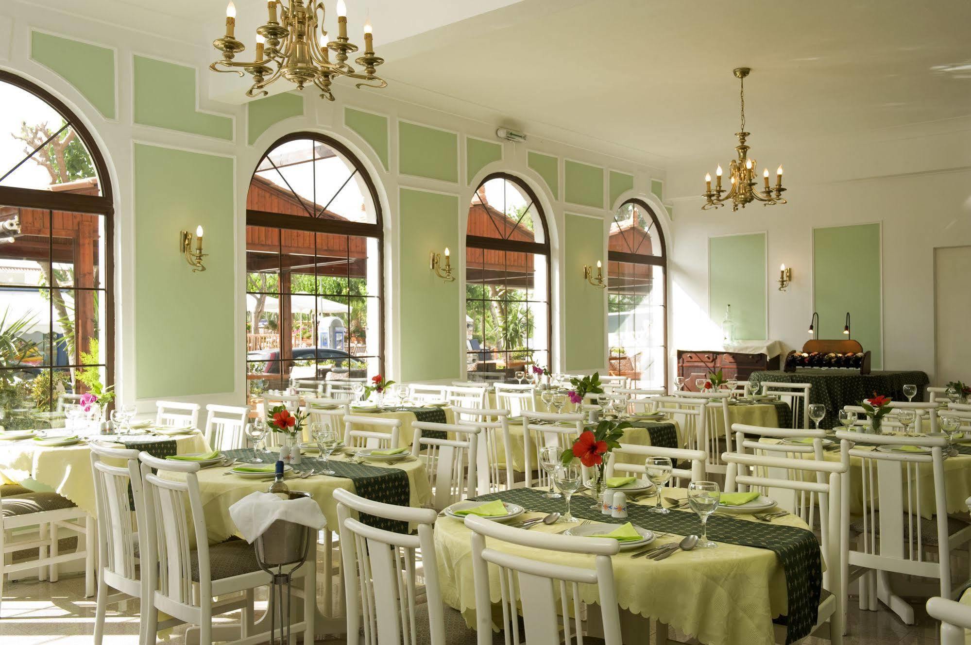 Axos Hotel Platanes  Restaurant photo